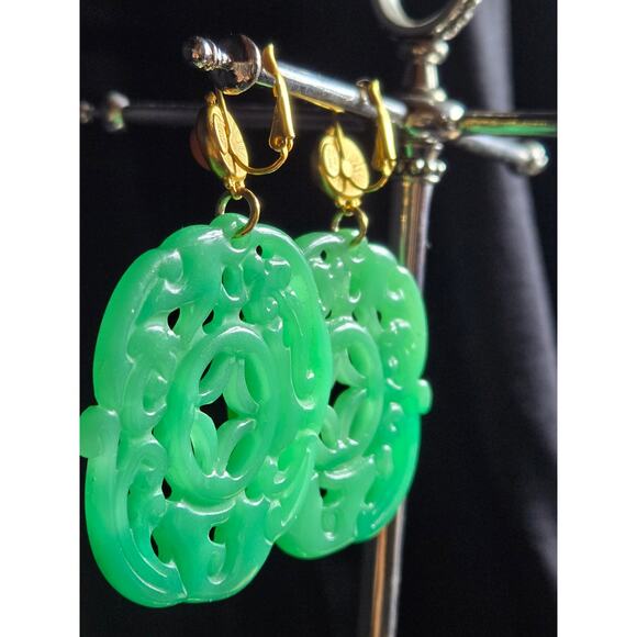 Vintage Kenneth Jay Lane KJL BALI Carved Green Statement Earrings - Picture 7 of 10